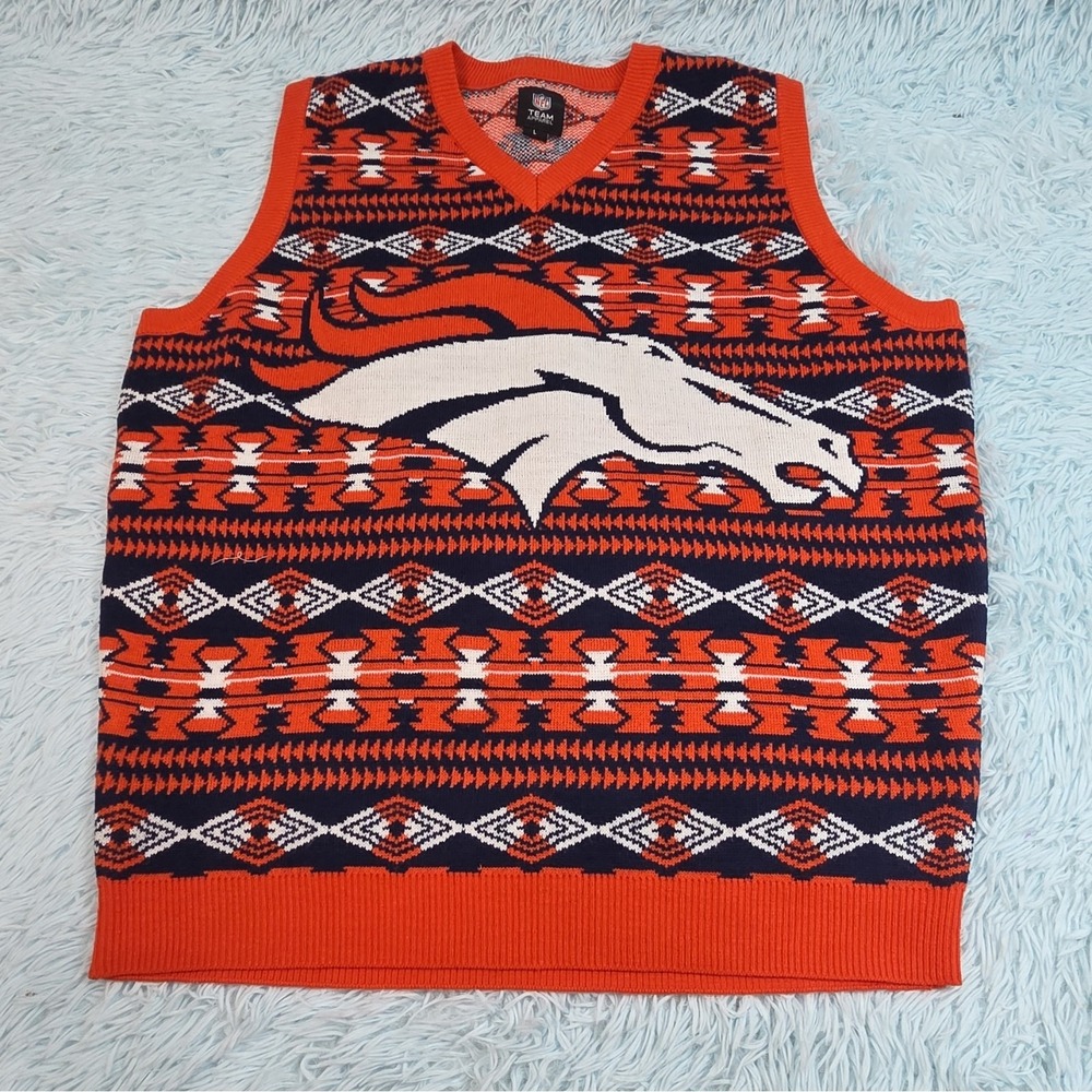 NFL Team Apparel Denver Broncos Aztec Knit Sweater Vest L Orange Navy White